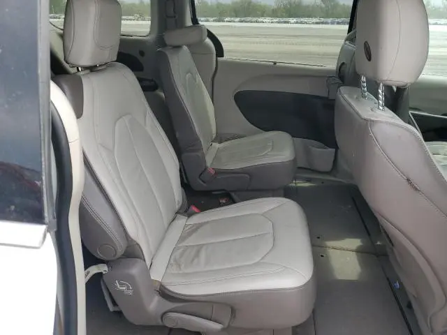 2017 CHRYSLER PACIFICA TOURING L  