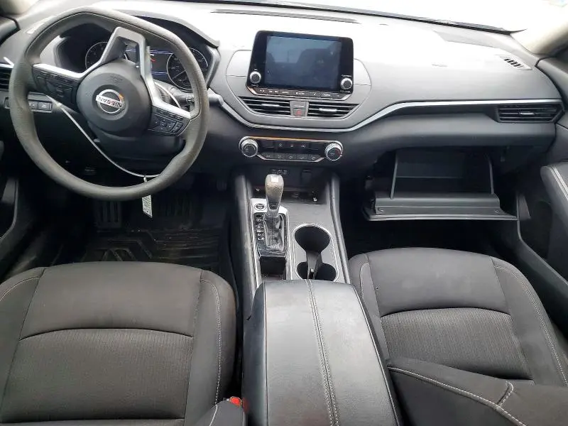 2022 NISSAN ALTIMA SV  