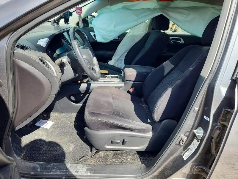 2016 NISSAN PATHFINDER SV  