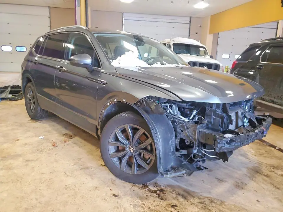 2023 VOLKSWAGEN TIGUAN SE  