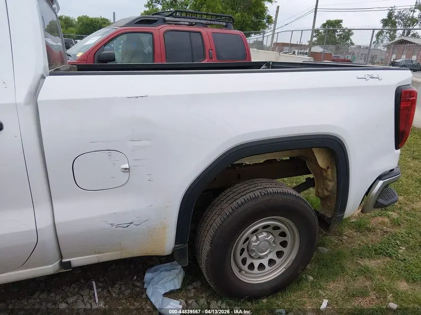 2023 GMC SIERRA 1500 4WD  STANDARD BOX PRO