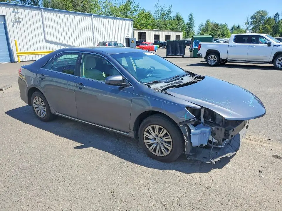 2014 TOYOTA CAMRY LE  