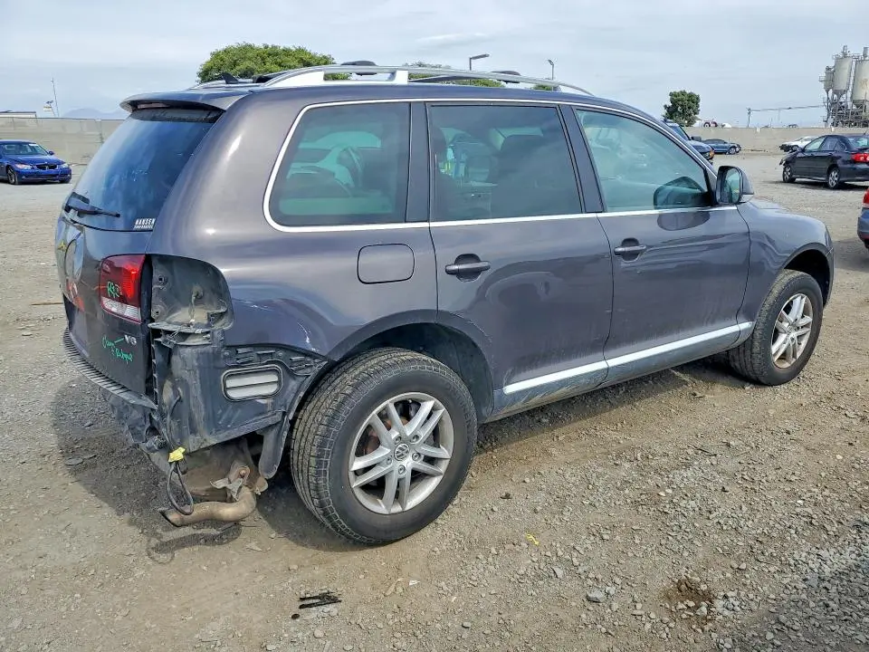 2010 VOLKSWAGEN TOUAREG V6  