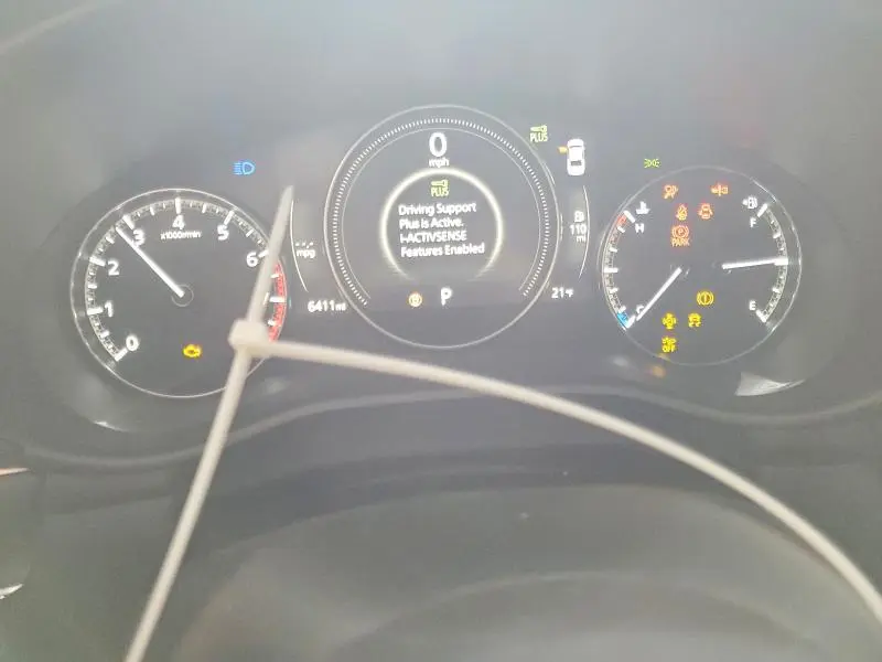 2025 MAZDA 3 PREMIUM PLUS  