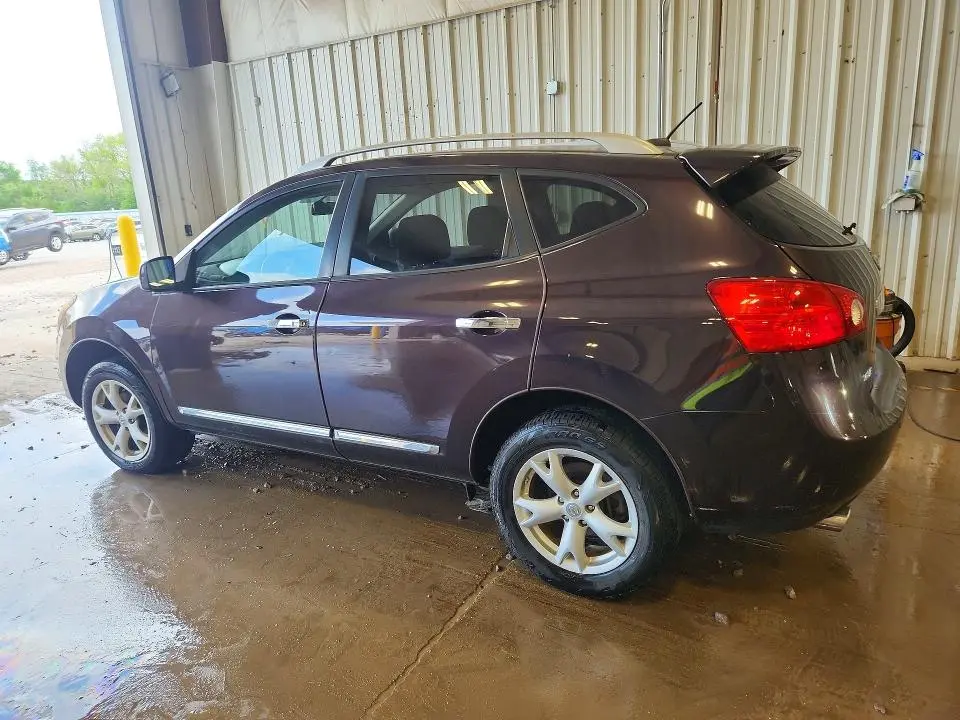 2011 NISSAN ROGUE S  