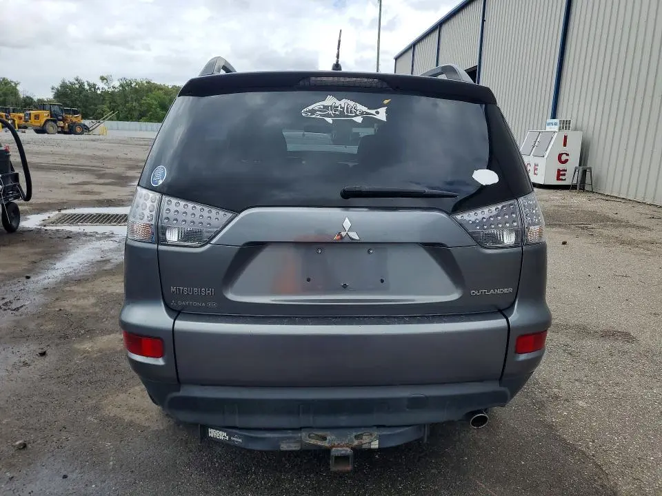 2012 MITSUBISHI OUTLANDER SE  