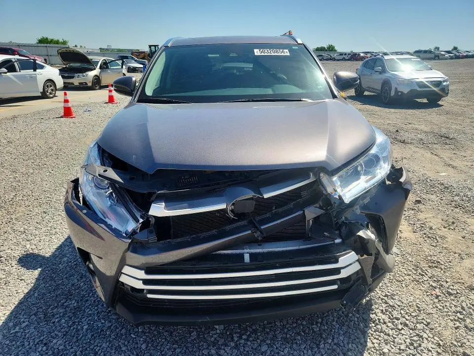 2018 TOYOTA HIGHLANDER XLE  