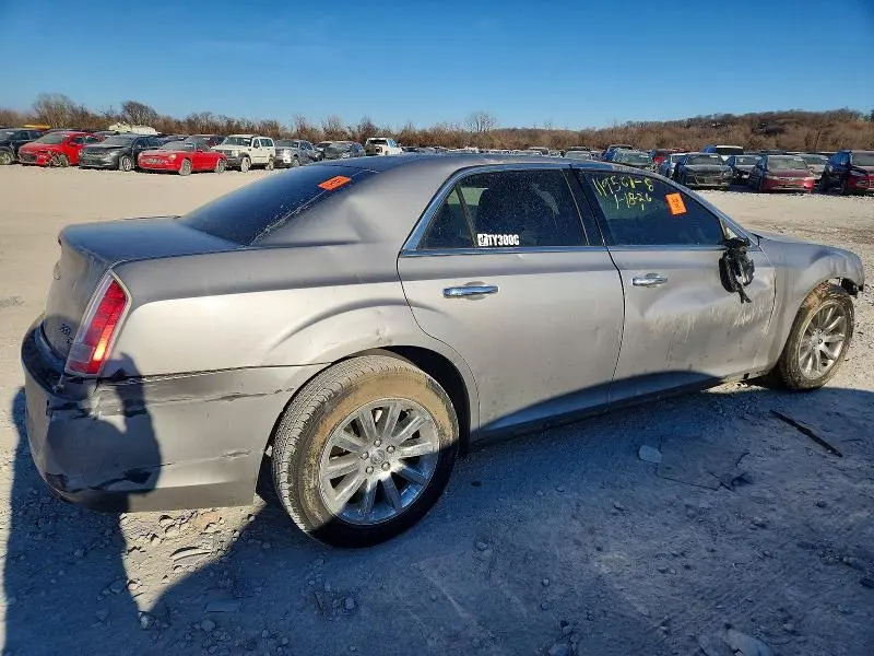 2011 CHRYSLER 300C   