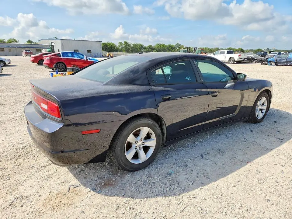 2012 DODGE CHARGER SE  
