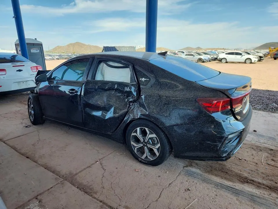 2021 KIA FORTE LXS  