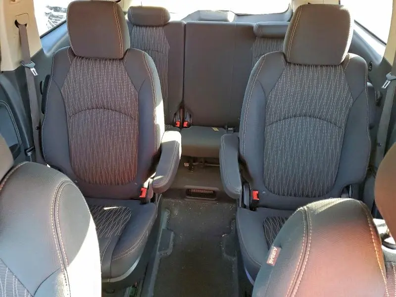 2013 CHEVROLET TRAVERSE LT  