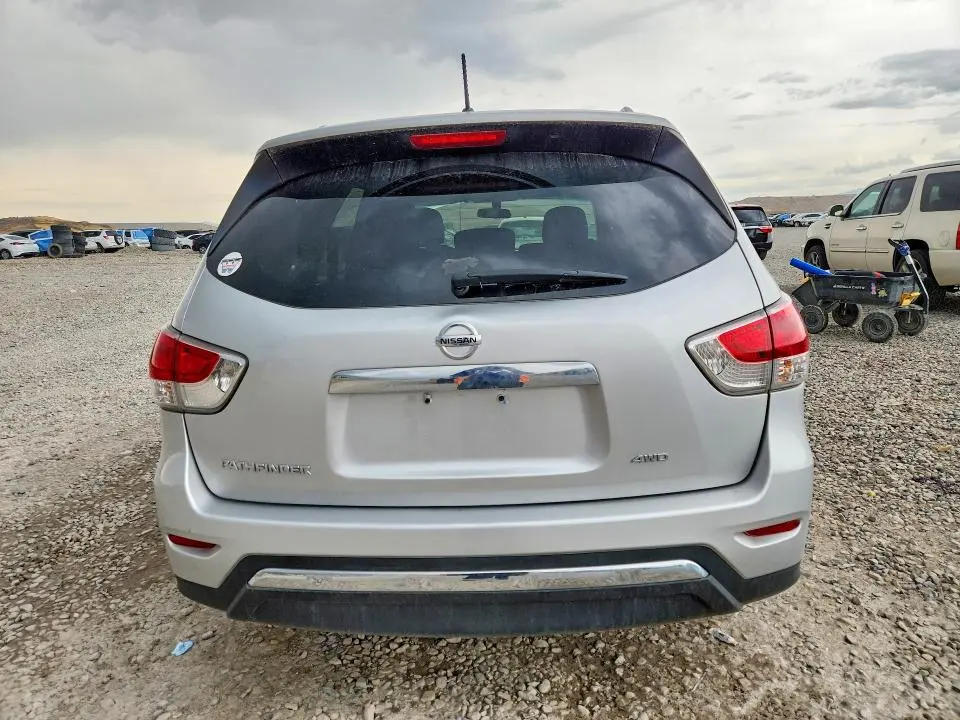 2016 NISSAN PATHFINDER S  