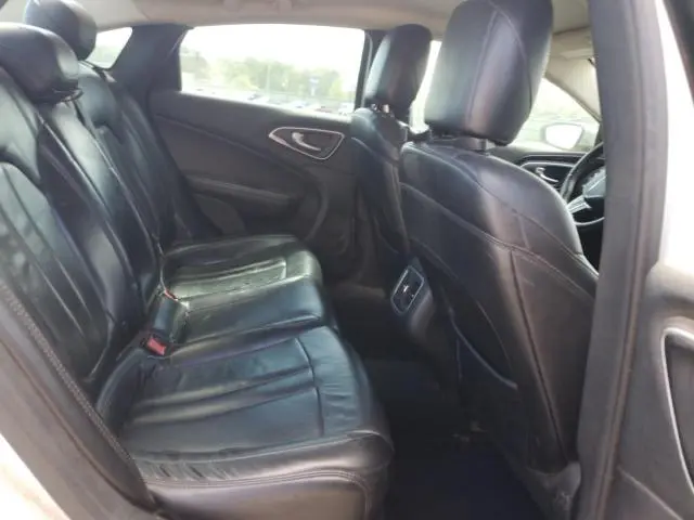 2015 CHRYSLER 200 C  