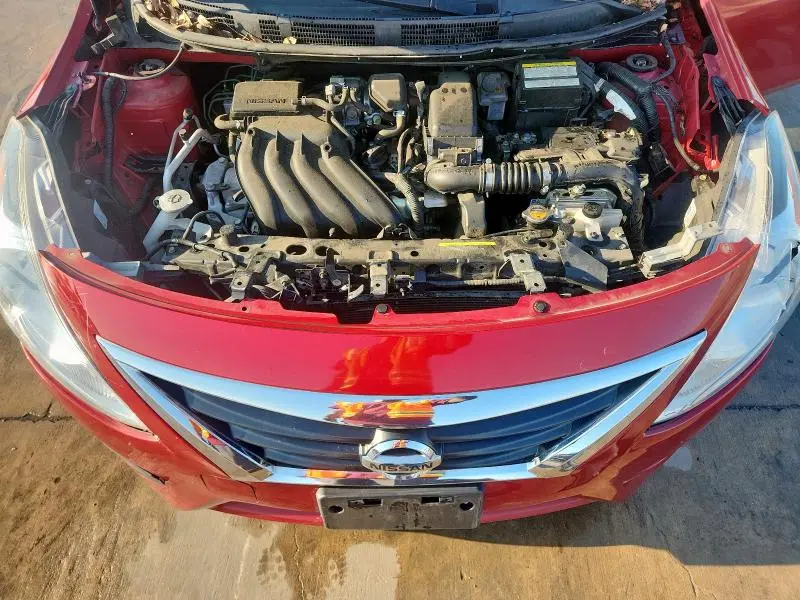 2015 NISSAN VERSA S  