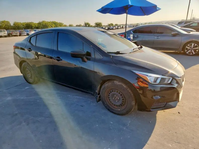 2020 NISSAN VERSA S  