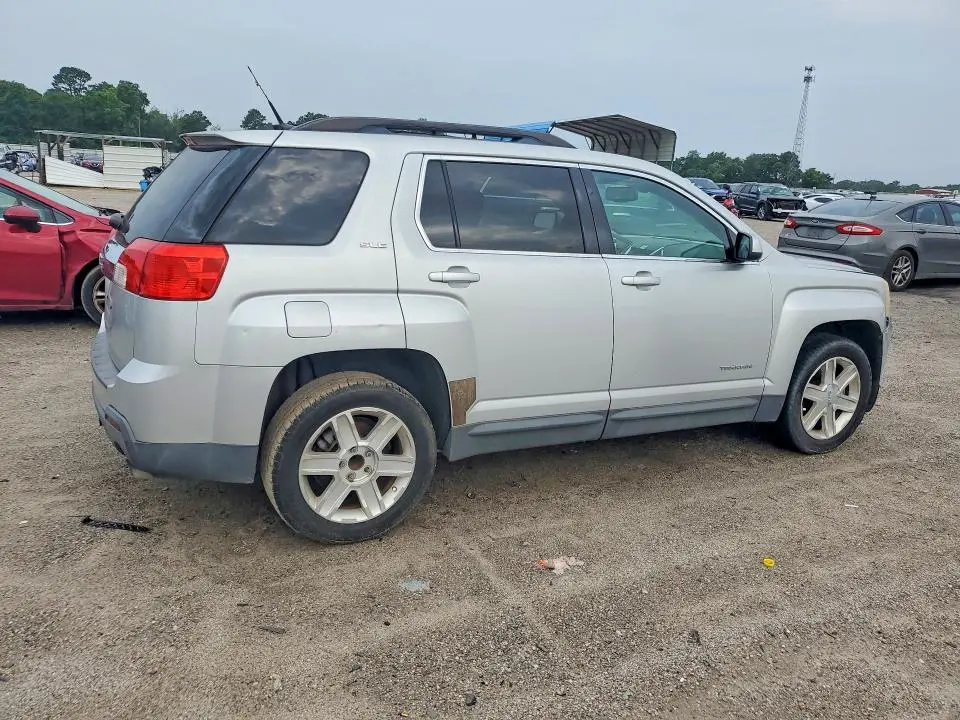 2010 GMC TERRAIN SLE  