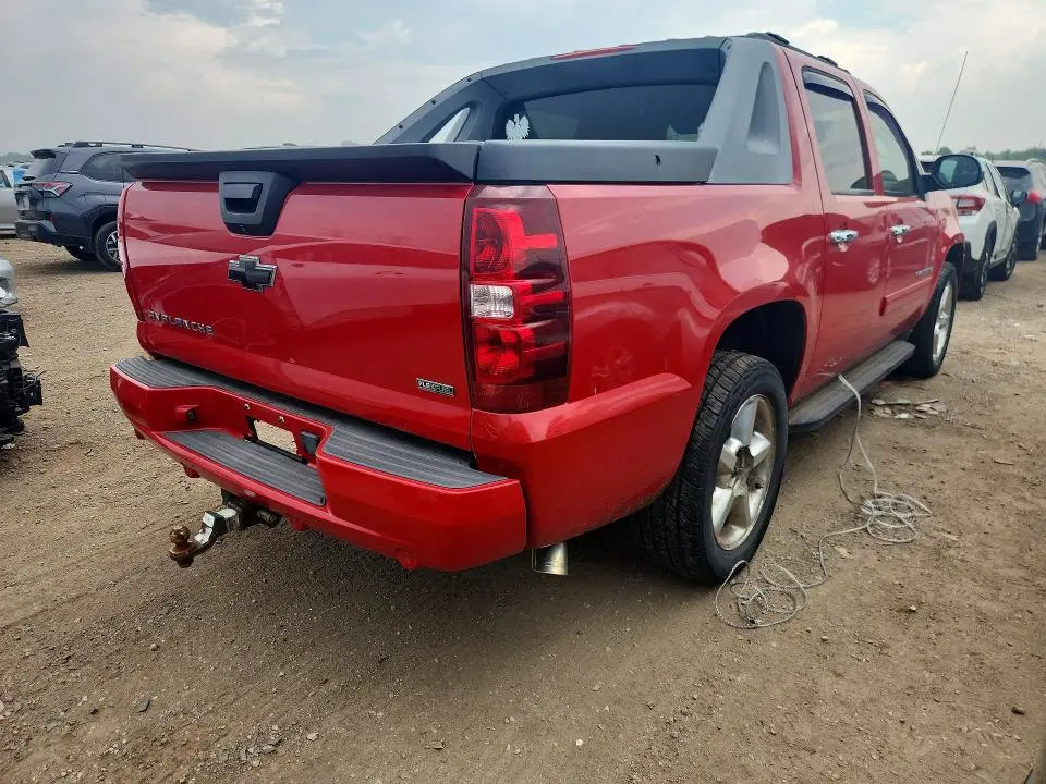 2011 CHEVROLET AVALANCHE LS  