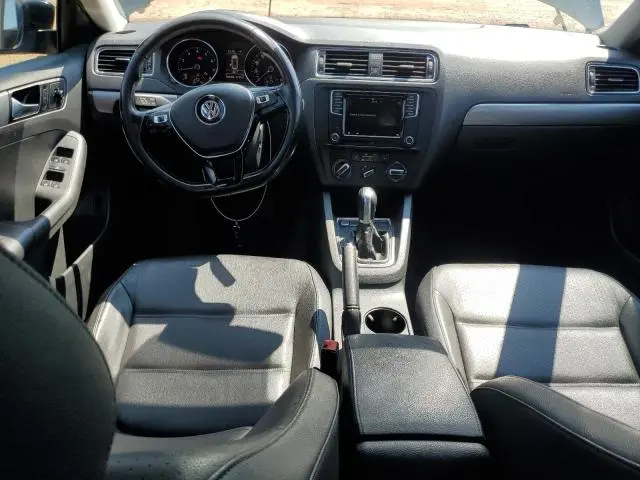 2017 VOLKSWAGEN JETTA SE  