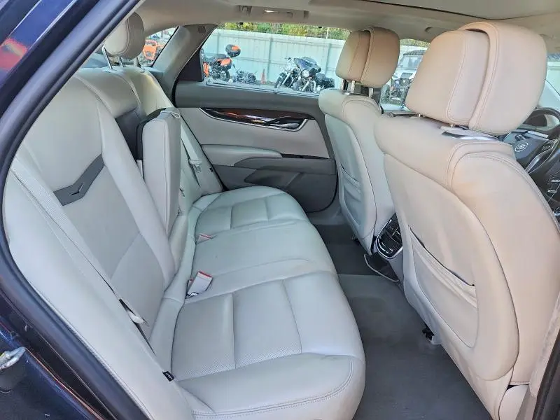 2013 CADILLAC XTS PLATINUM  