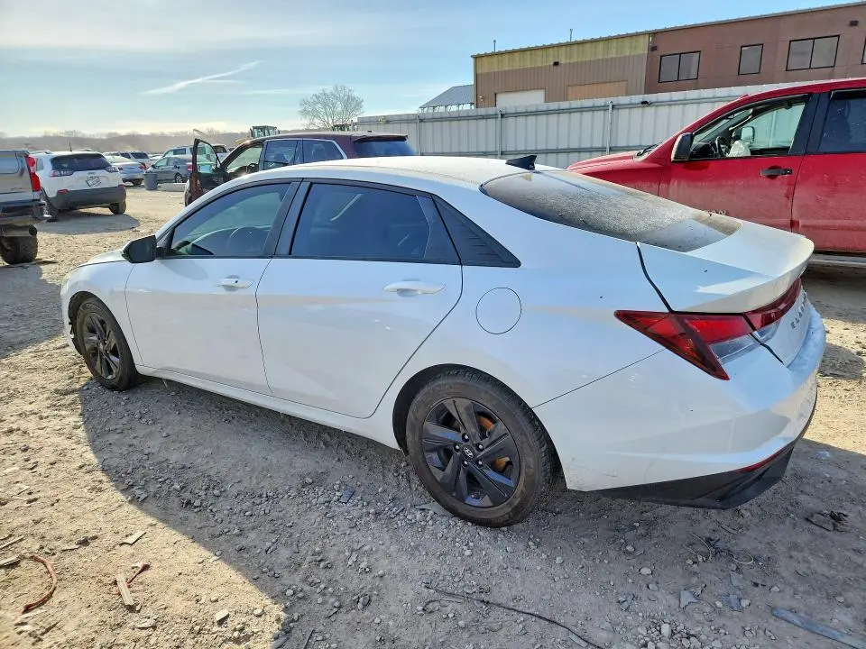 2021 HYUNDAI ELANTRA SEL  