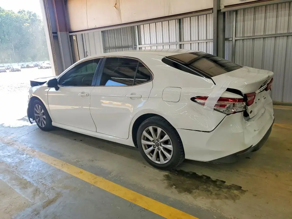 2018 TOYOTA CAMRY LE  