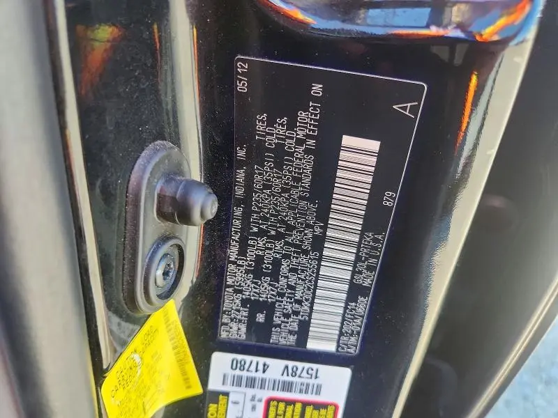 2012 TOYOTA SIENNA LE  