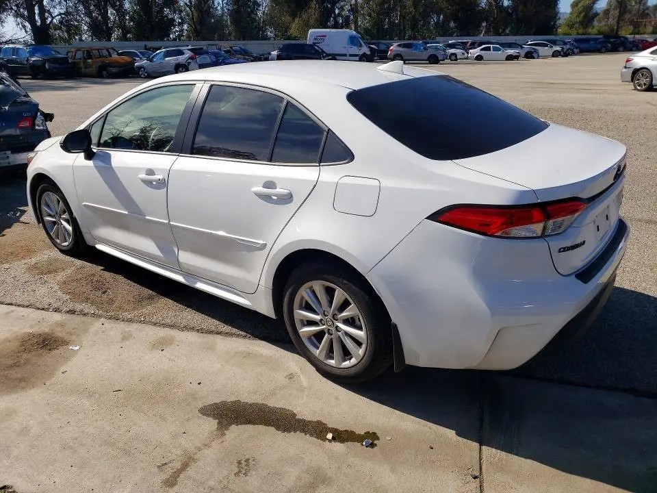 2025 TOYOTA COROLLA LE  