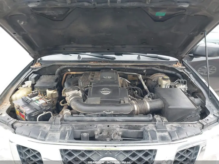 2015 NISSAN FRONTIER SV