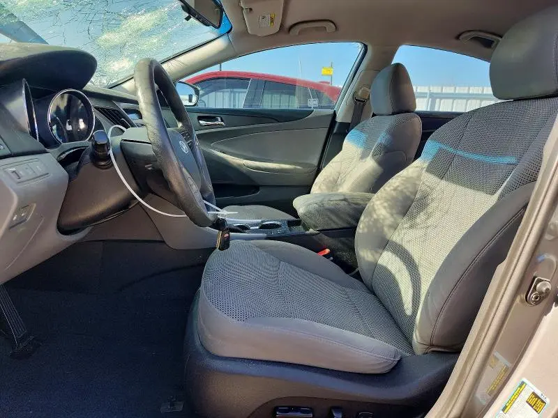 2013 HYUNDAI SONATA GLS  