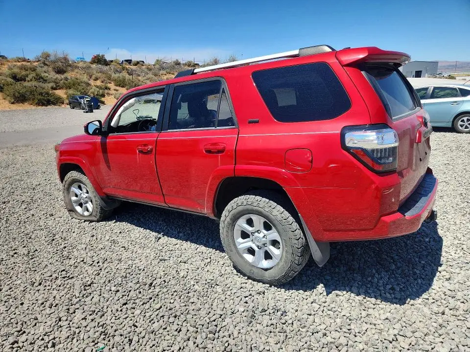 2021 TOYOTA 4RUNNER SR5  