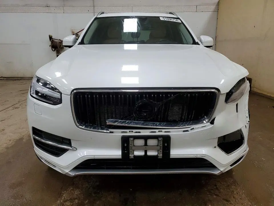 2016 VOLVO XC90 T6  