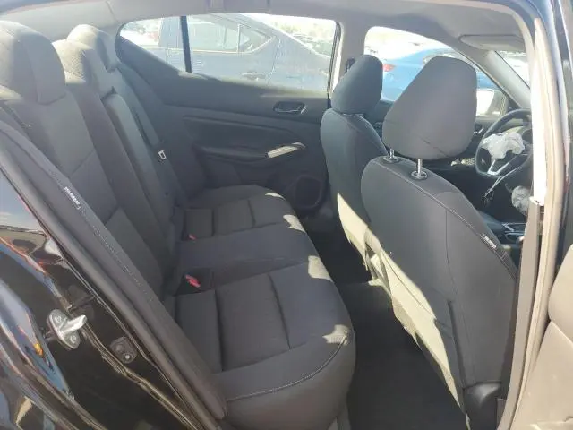 2024 NISSAN ALTIMA SV  