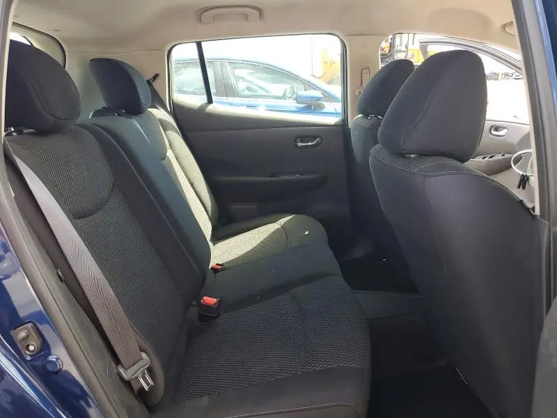 2017 NISSAN LEAF S  