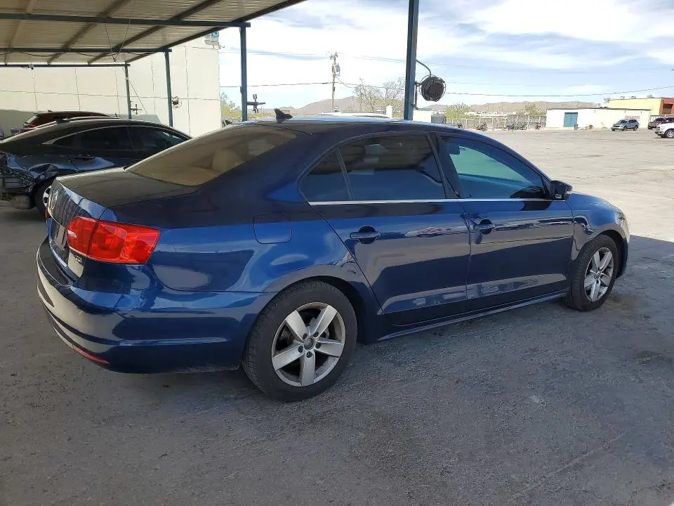 2013 VOLKSWAGEN JETTA TDI  