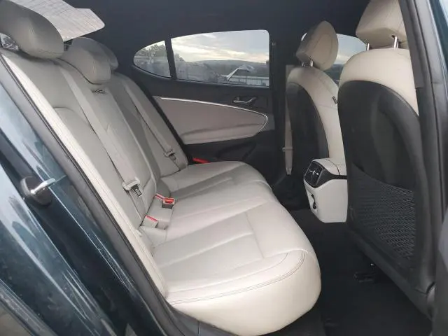 2023 GENESIS G70 BASE  