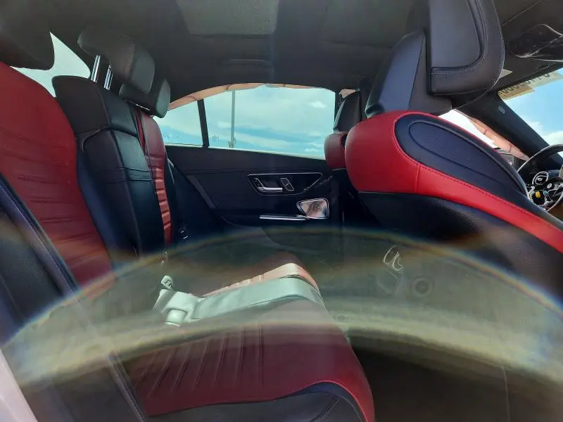 2024 MERCEDES-BENZ C 300  