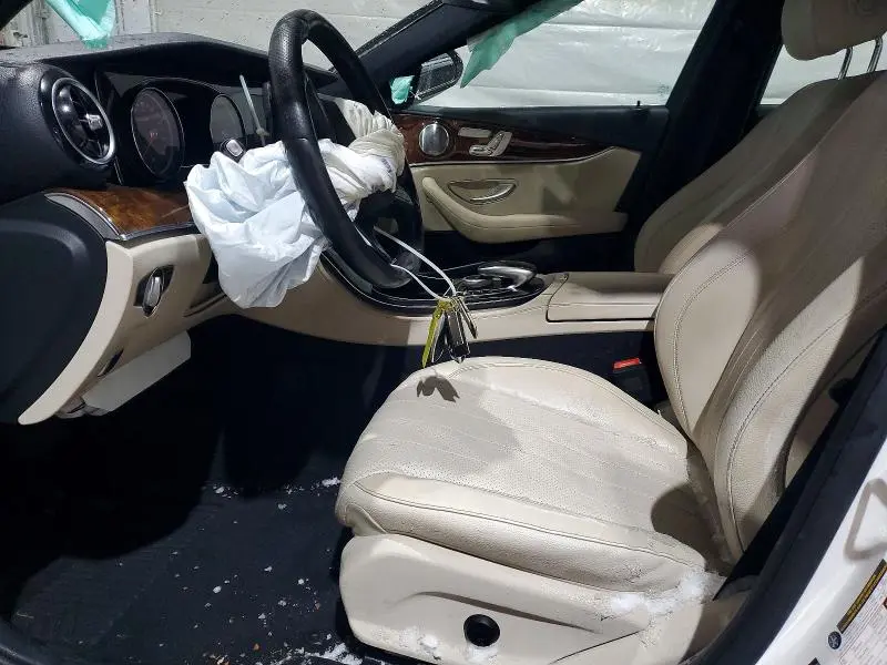 2017 MERCEDES-BENZ E 300 4MATIC  