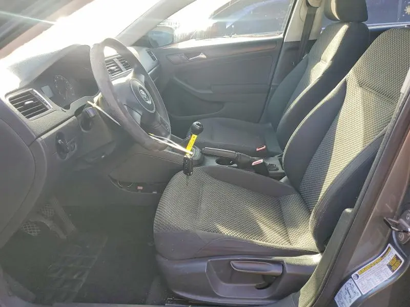 2012 VOLKSWAGEN JETTA BASE  