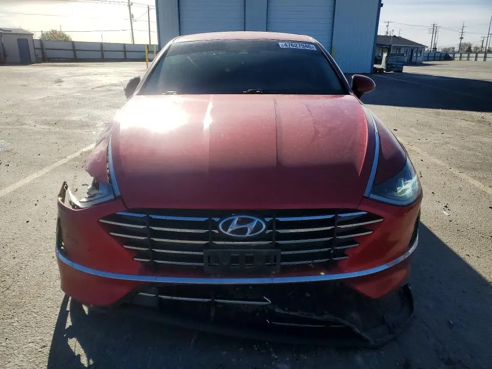 2022 HYUNDAI SONATA SE  