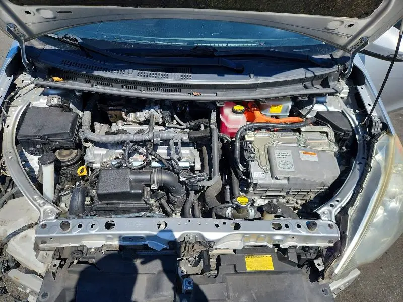 2014 TOYOTA PRIUS C THREE  