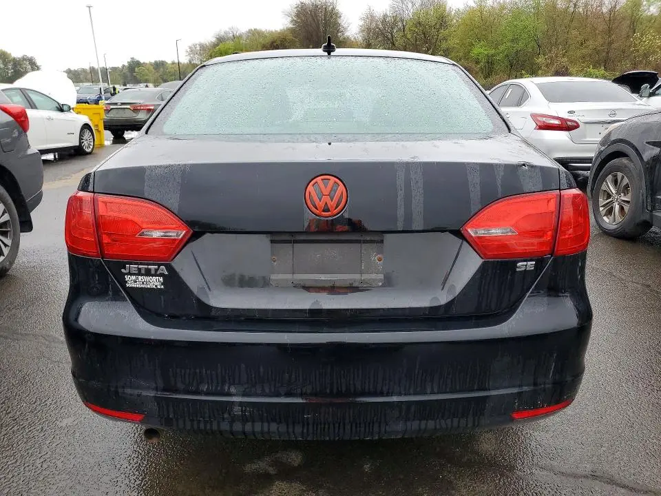 2014 VOLKSWAGEN JETTA SE  