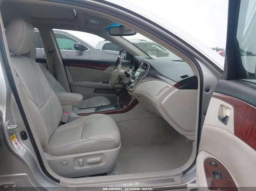 2011 TOYOTA AVALON LIMITED