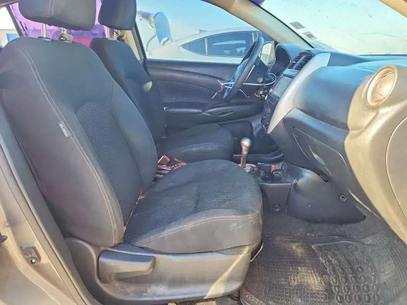 2019 NISSAN VERSA SV  
