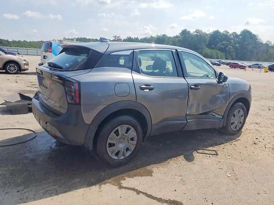 2025 NISSAN KICKS S  