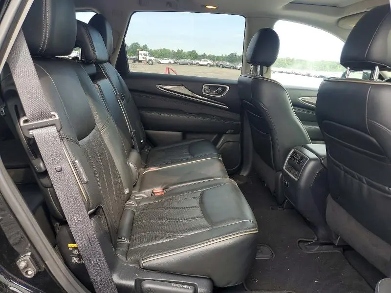 2020 INFINITI QX60 LUXE  
