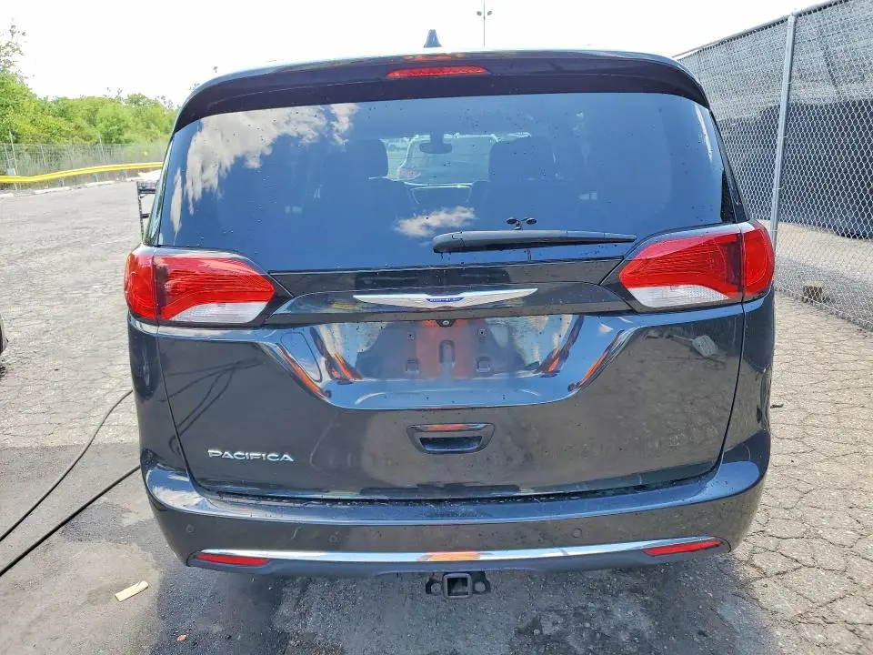 2018 CHRYSLER PACIFICA TOURING L PLUS  