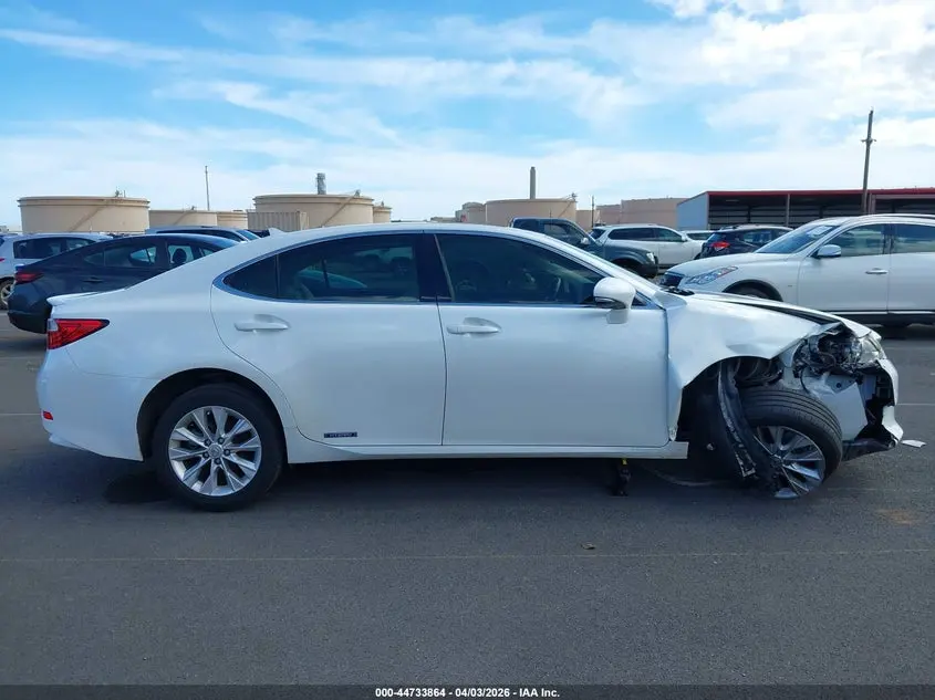 2013 LEXUS ES 300H  