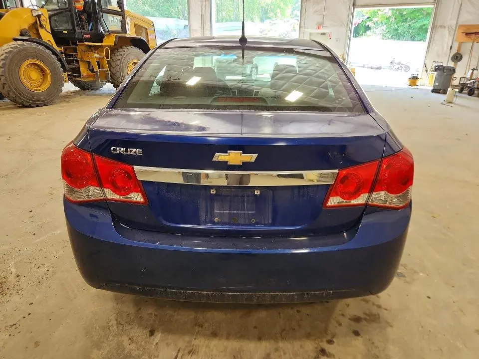 2012 CHEVROLET CRUZE LS  