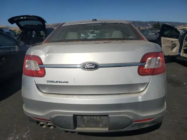 2011 FORD TAURUS SE  