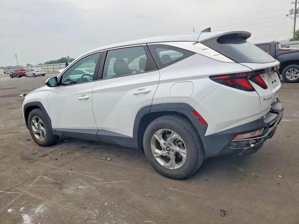 2022 HYUNDAI TUCSON SE  